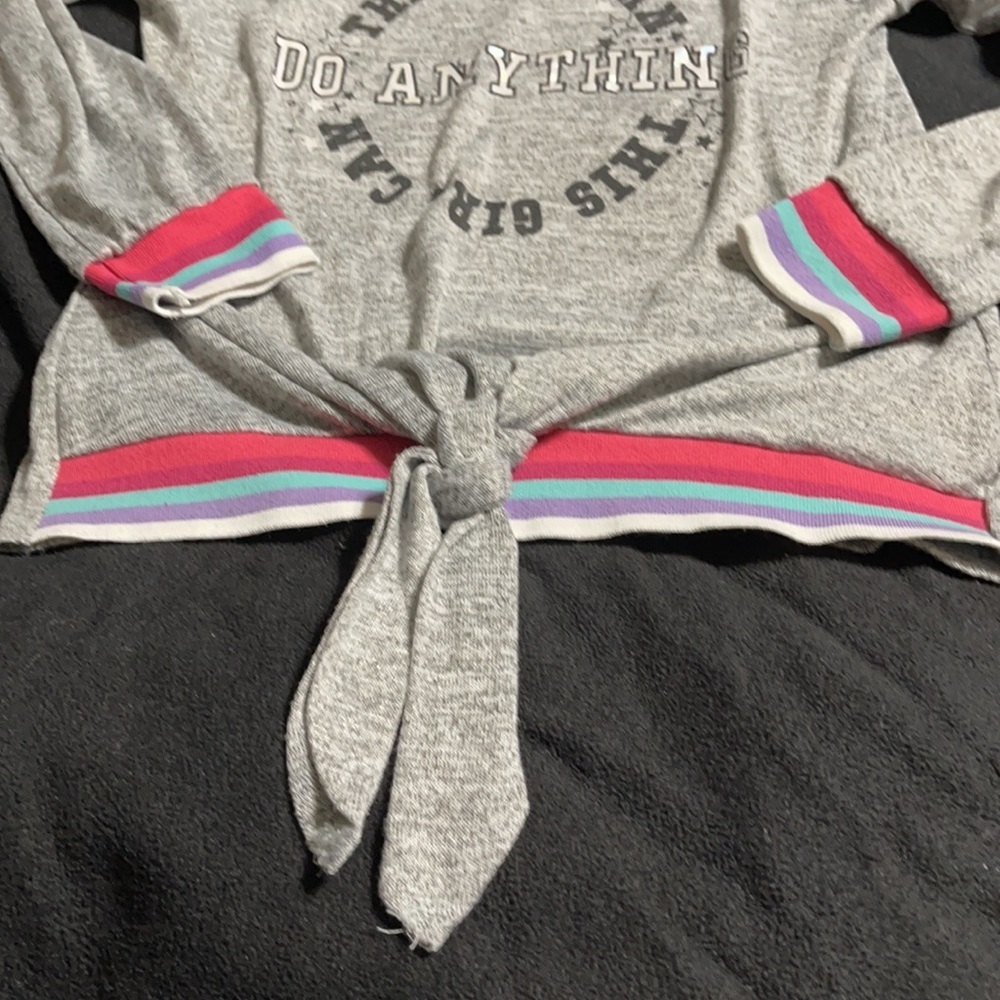 Cute girl’s long sleeve top L - Picture 3 of 4